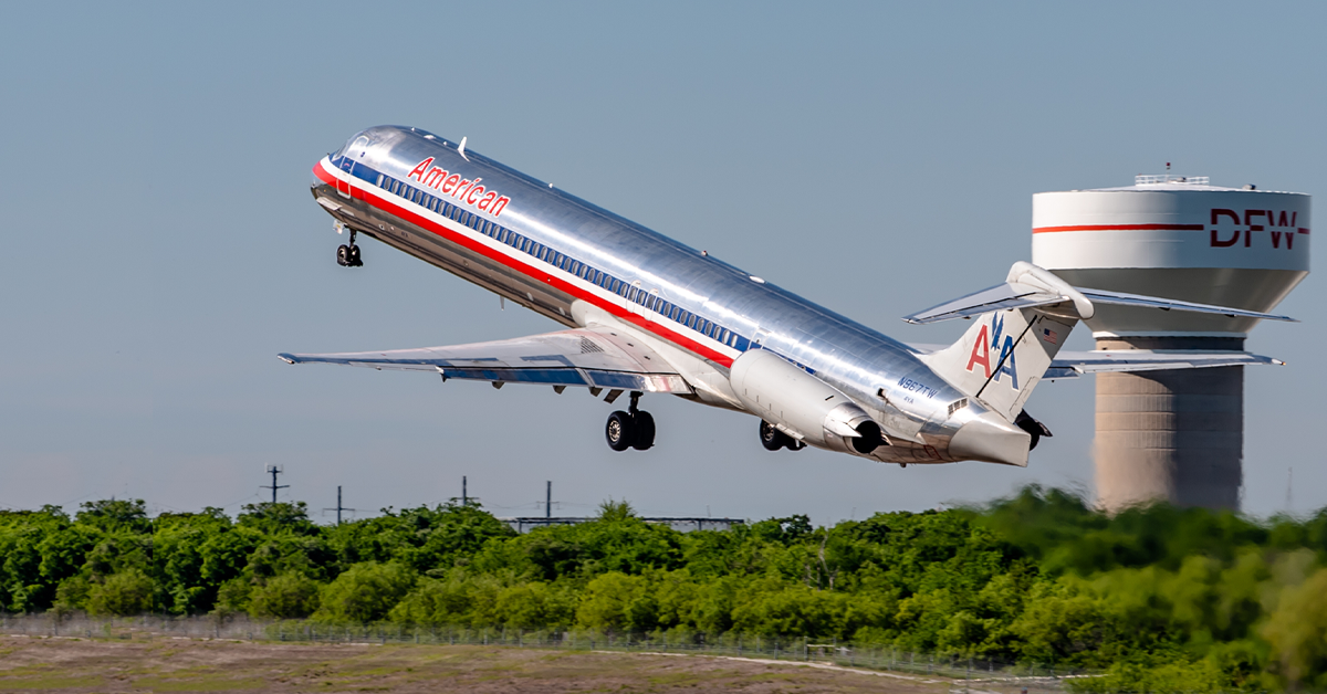American Airlines MD-80